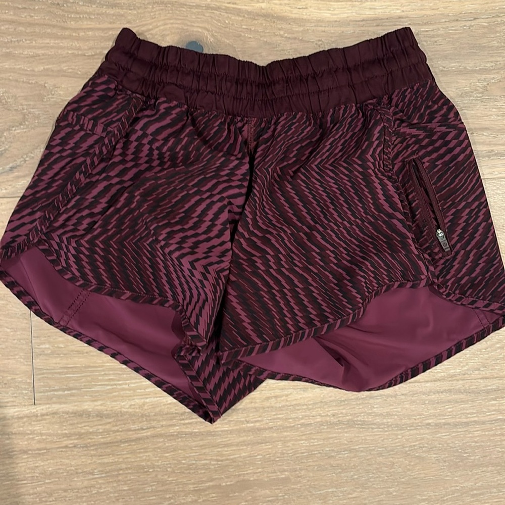 Lululemon tracker short